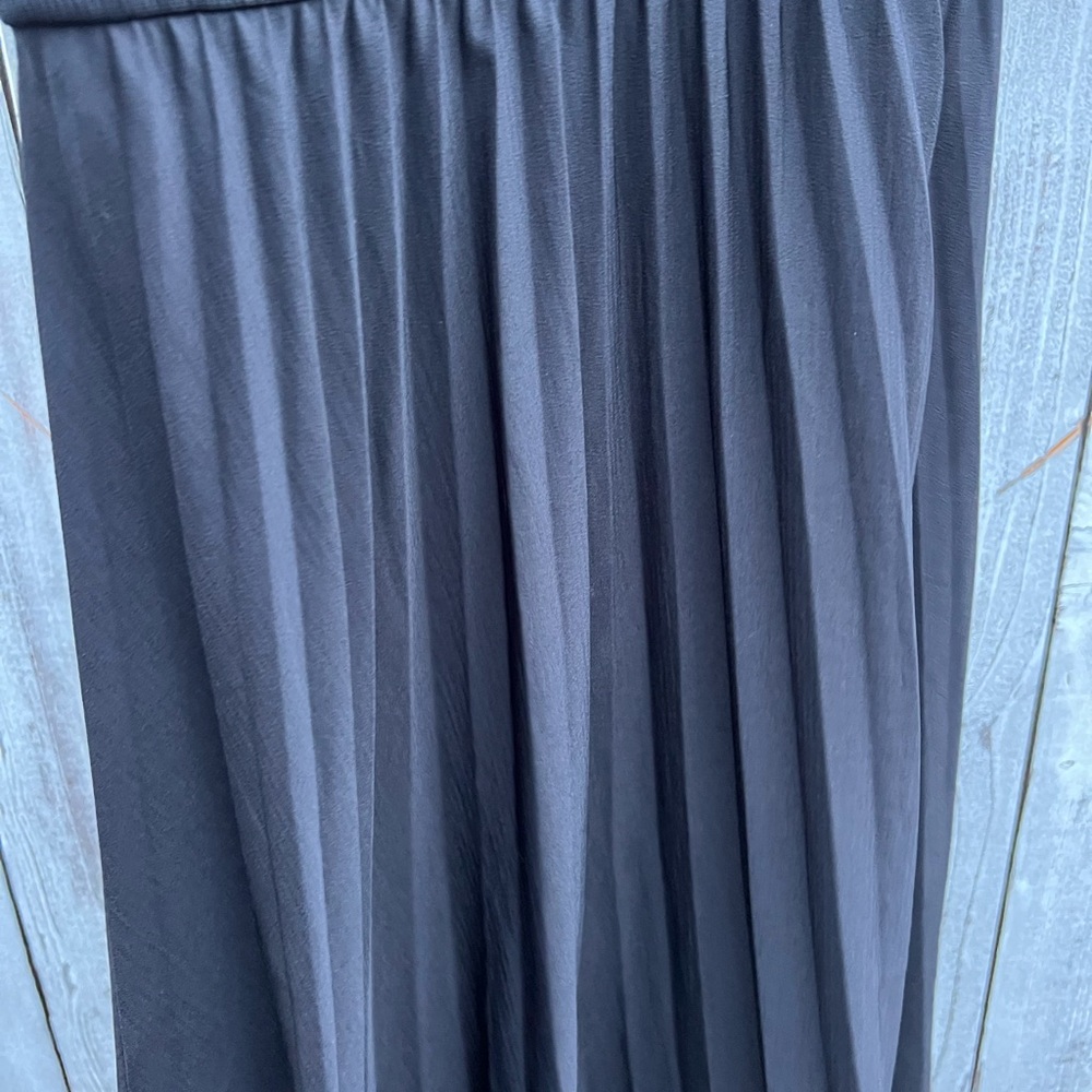 MANGO Black Maxi Dress Pleated SZ 8 - Picture 9 of 16